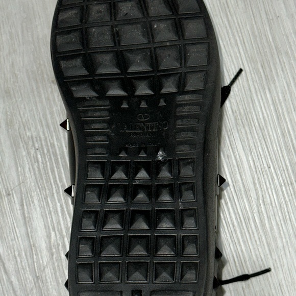 Valentino Black Rockstud Sneakers size 9 - Picture 5 of 10